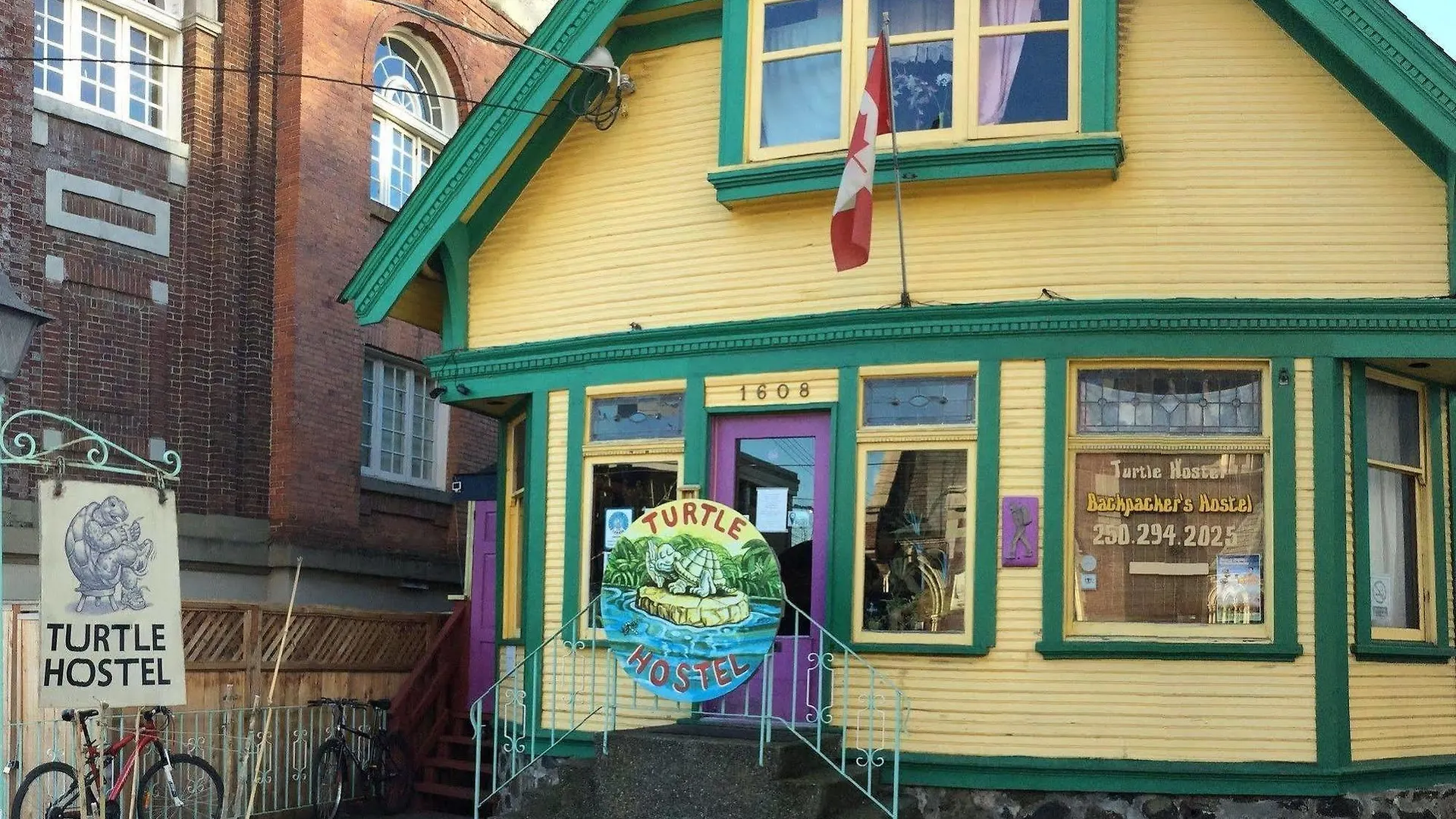 Turtle Hostel Victoria 0*,