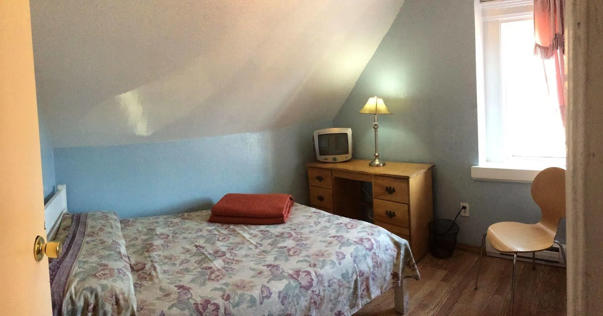 Turtle Hostel Victoria